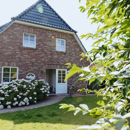 בית נופש Haus Traumzeit Family *