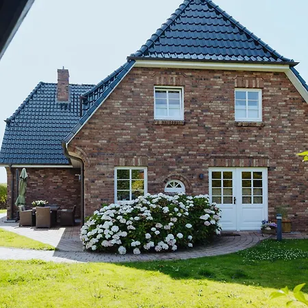 בית נופש Haus Traumzeit Family *